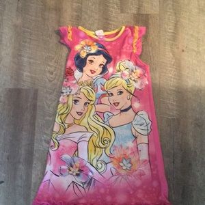 Beautiful Disney Nightgown: girls L (10-12)